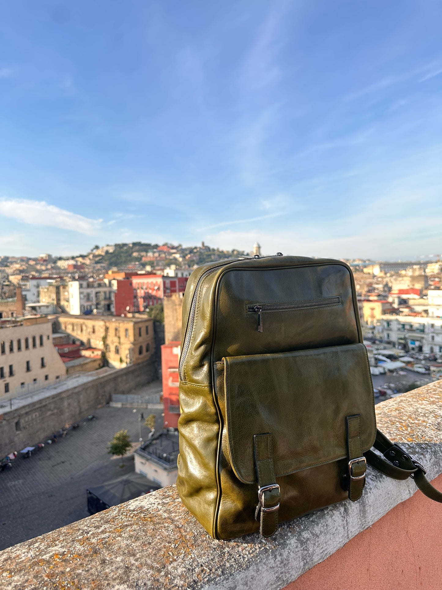 “Verdevento” backpack in olive green genuine vegetable leather