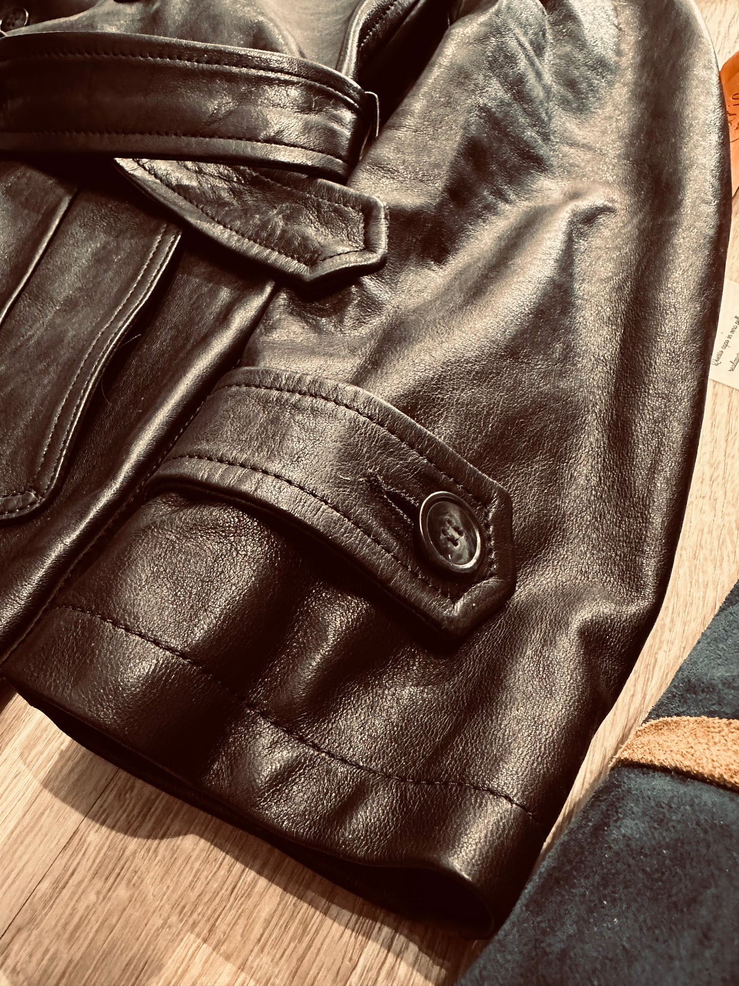 “Heritage Trench” trench coat in washed leather
