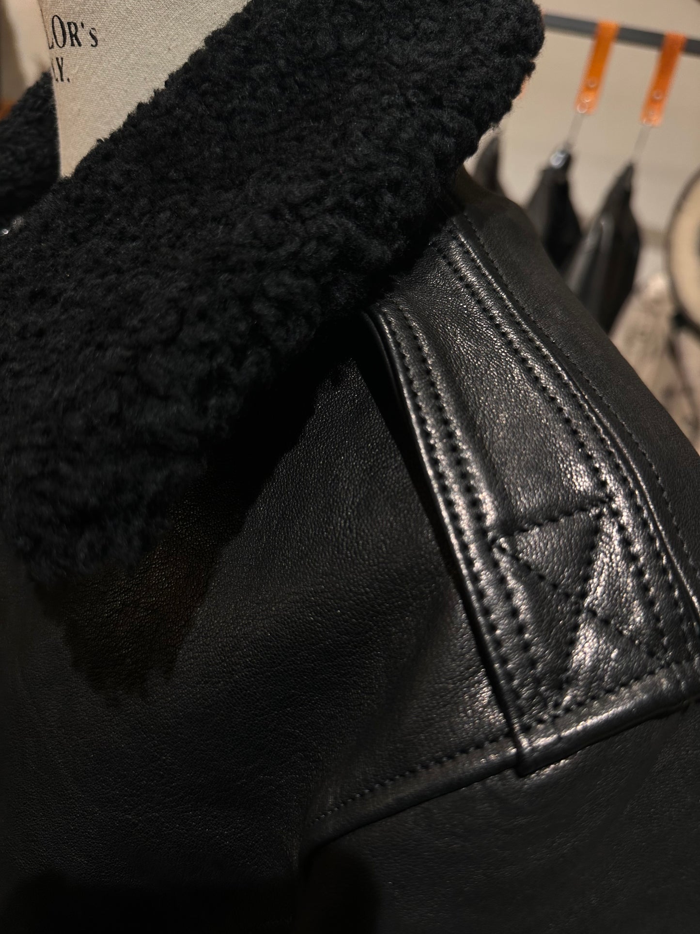 “Falconer” Aviator in genuine vegetable leather