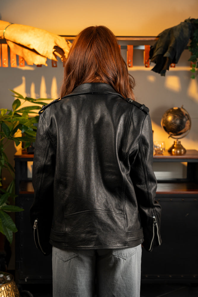 Veste en cuir végétal oversize « Pantera »