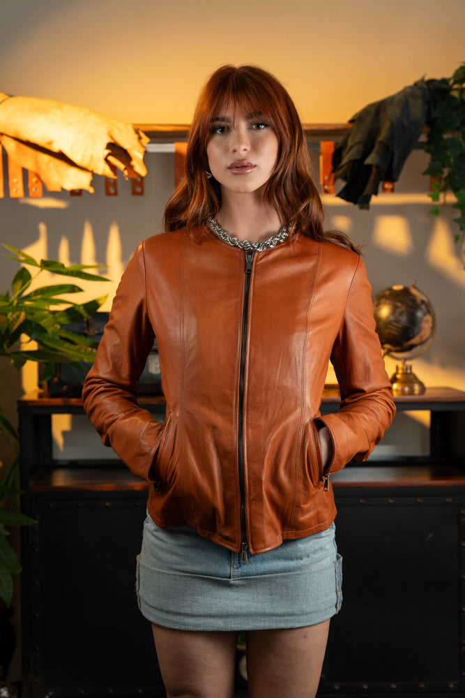 "Pearl" low-cut Cognac