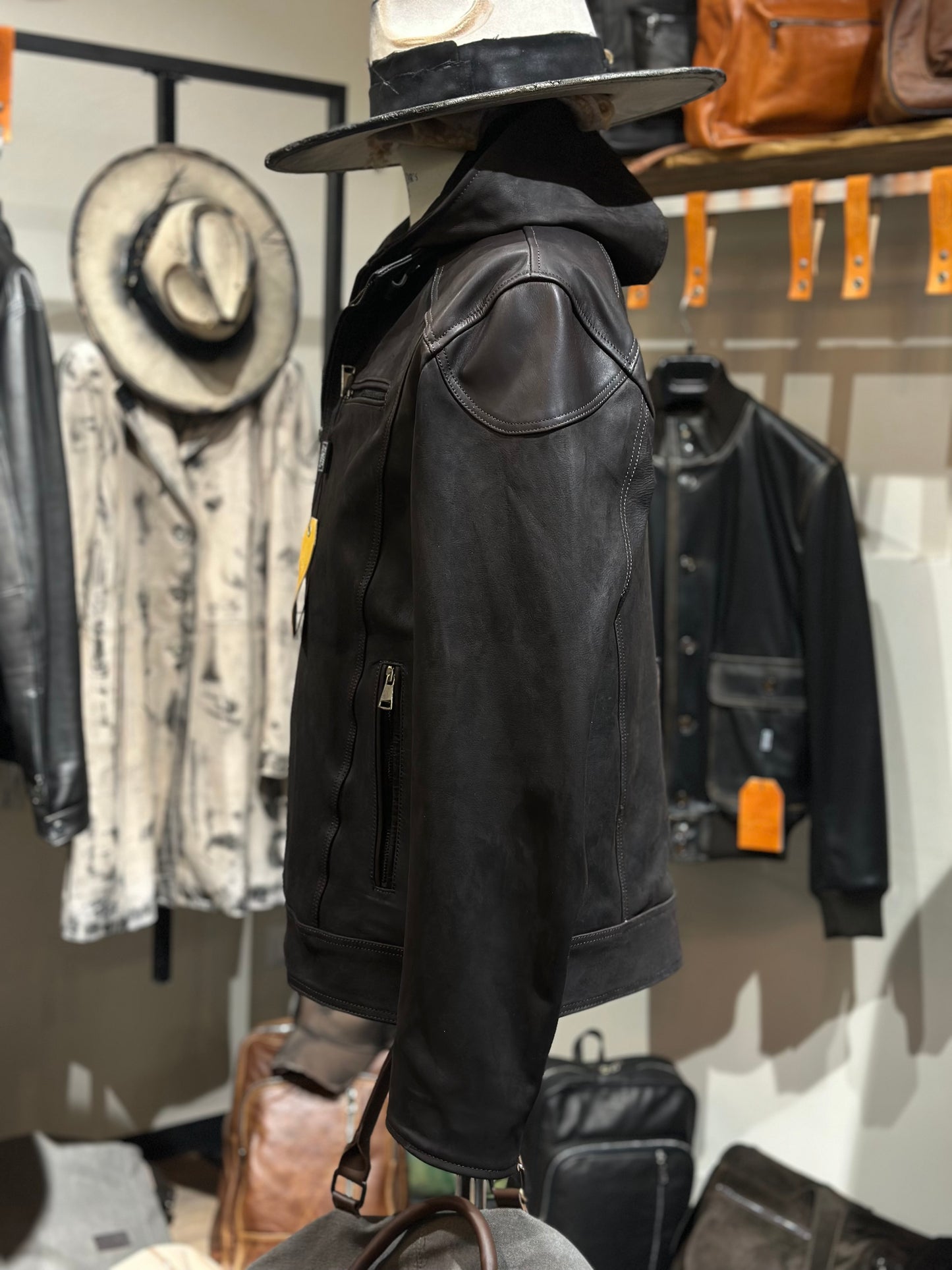 “Vireo” Jacket in genuine oiled calfskin