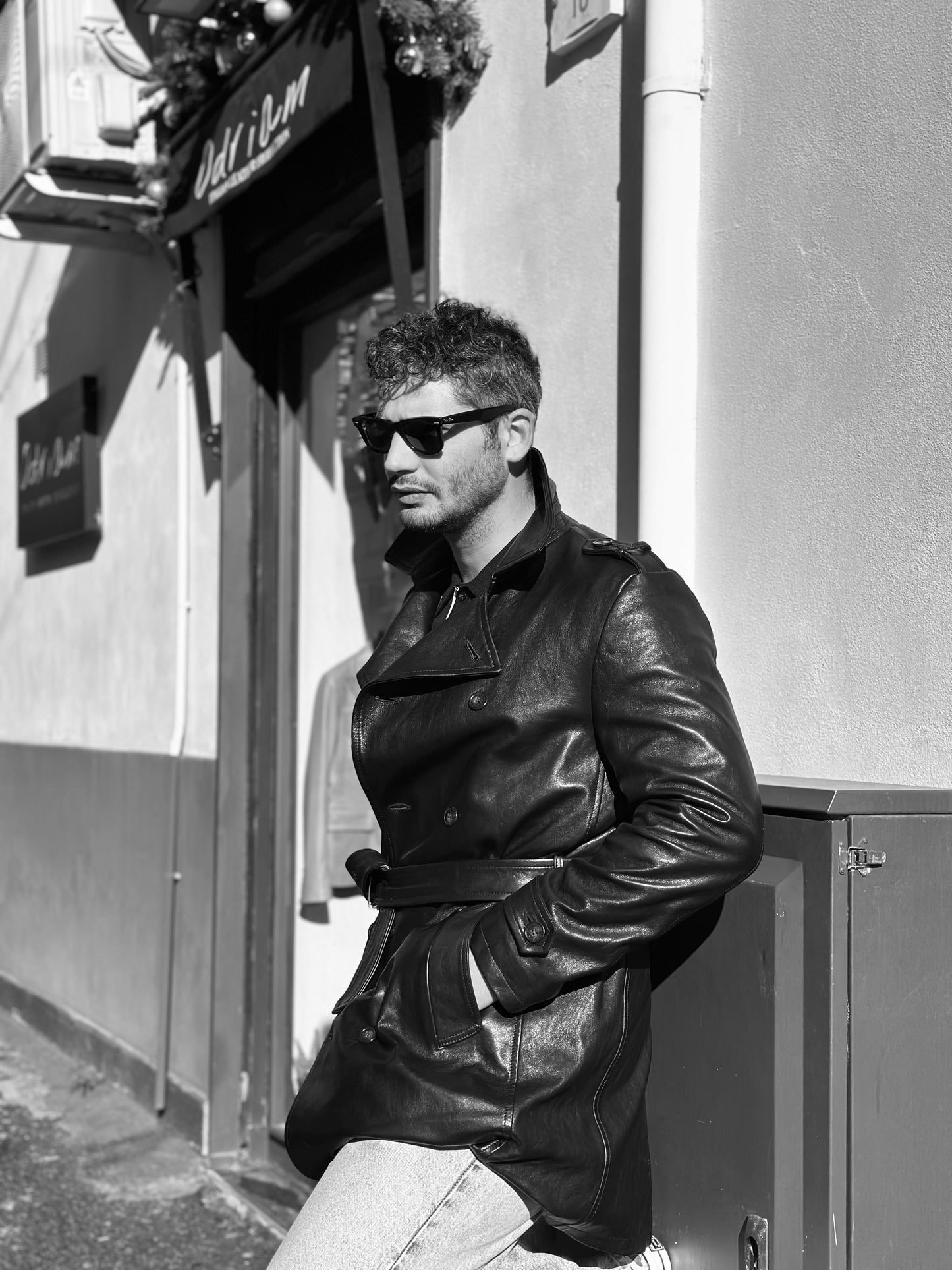 “Heritage Trench” trench coat in washed leather