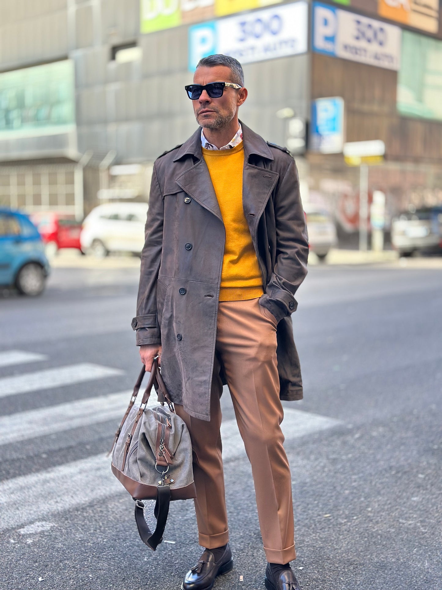 “Heritage Trench” in brushed leather