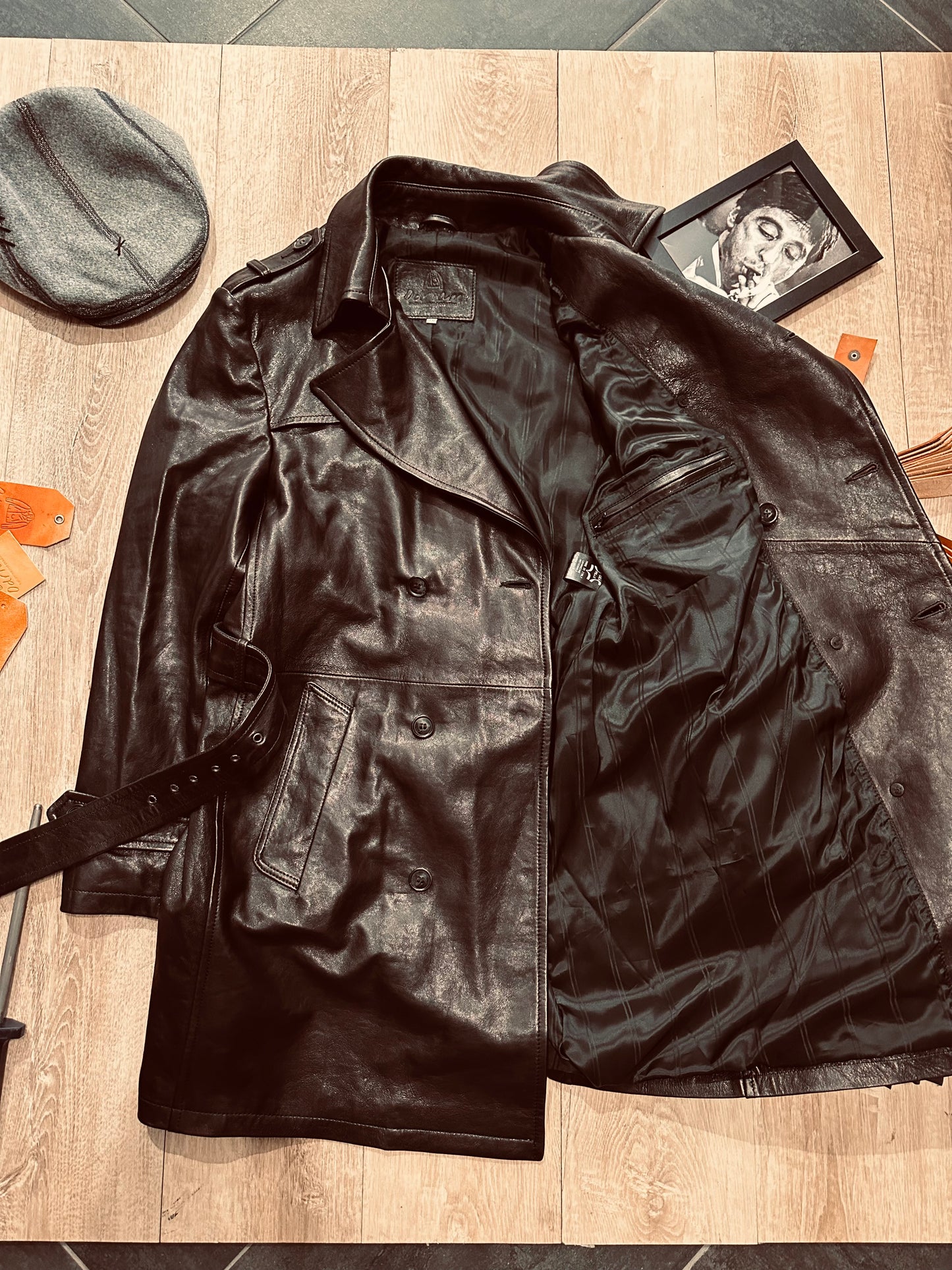 “Heritage Trench” trench coat in washed leather