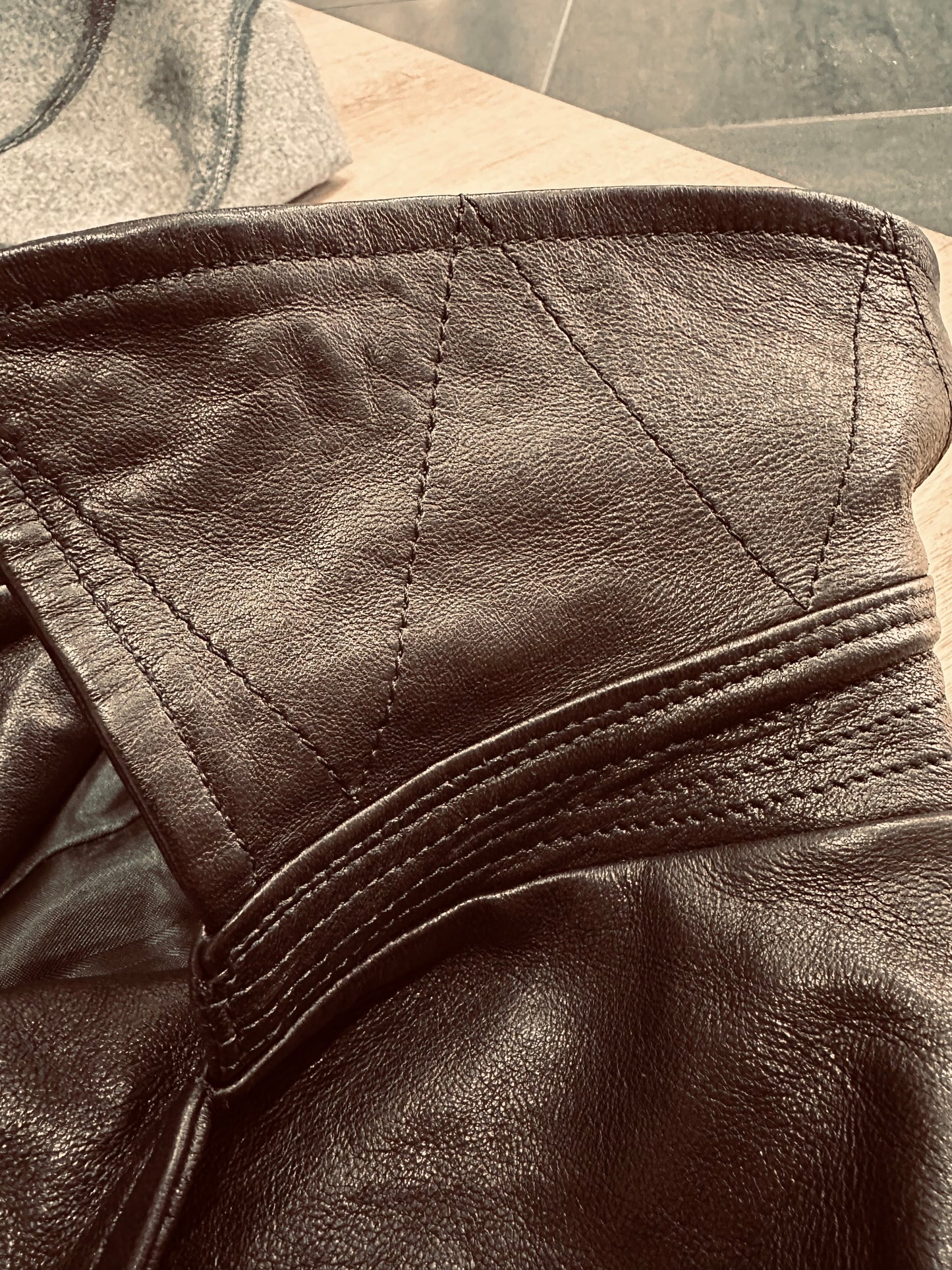 “Heritage Trench” trench coat in washed leather