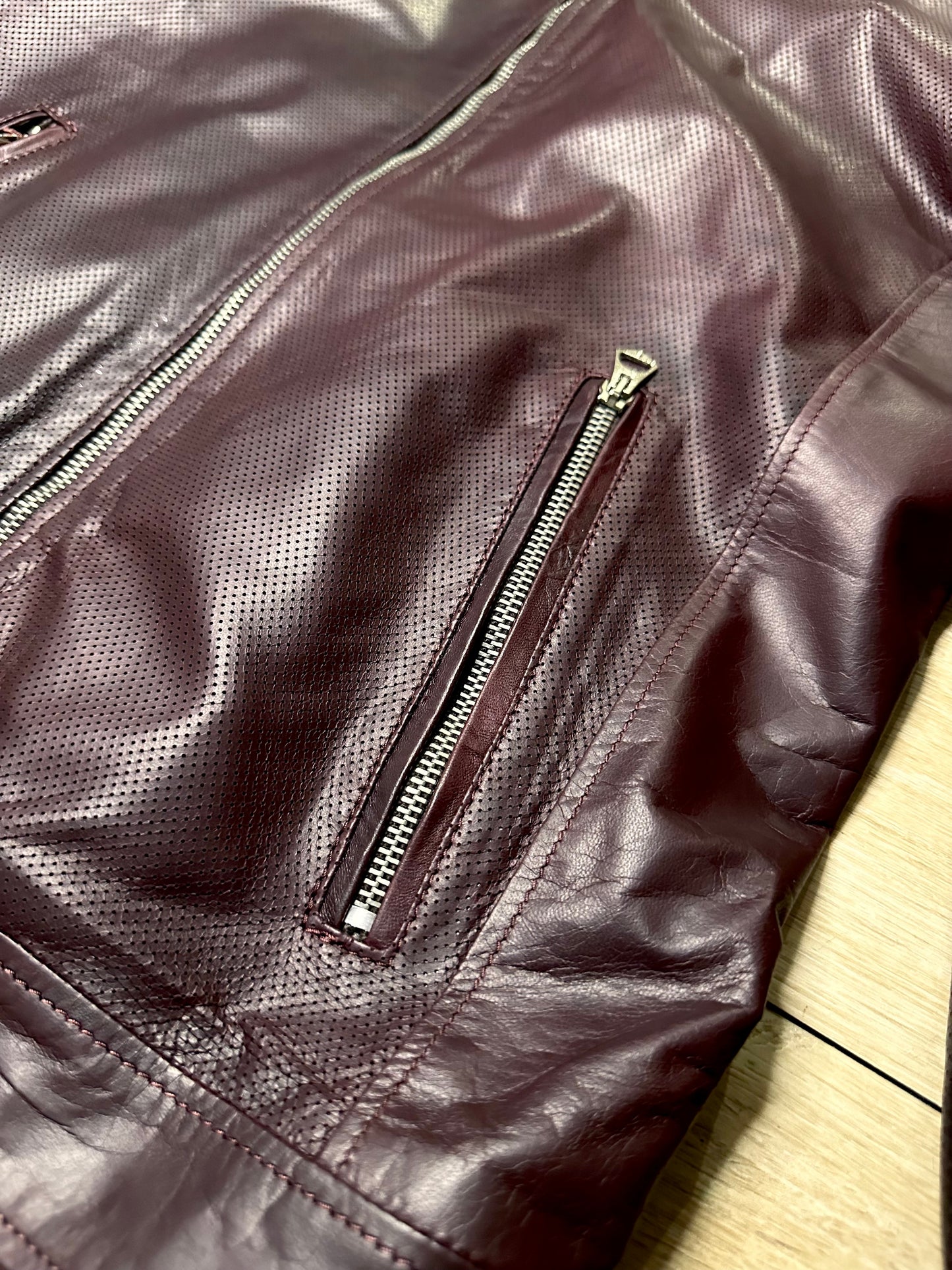 “Biker Rebel” Perforated burgundy