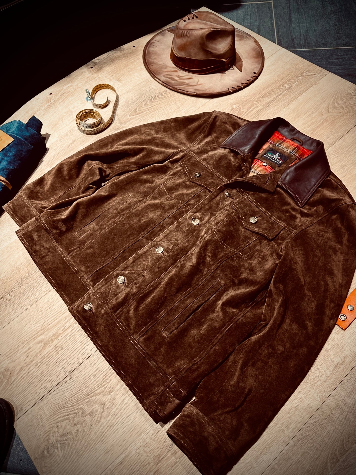 “Trucker” Suede and leather