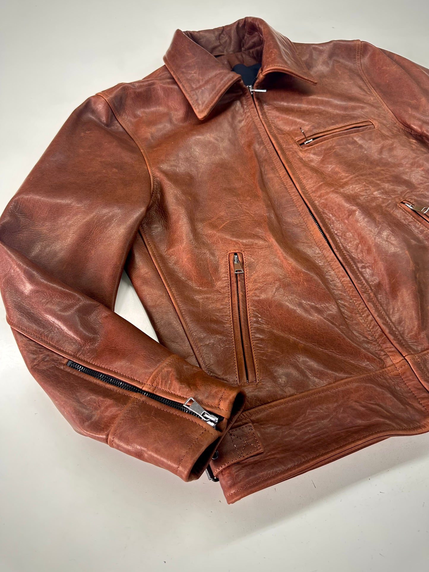 “Heritage rider Jacket” in pelle di vitello pull up