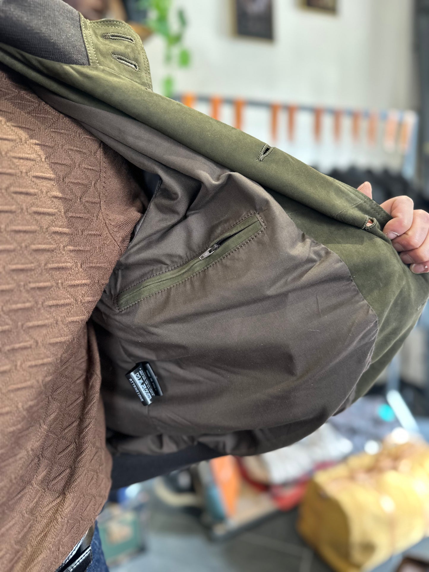 “Brera” in capretto scamosciato Velour verde militare