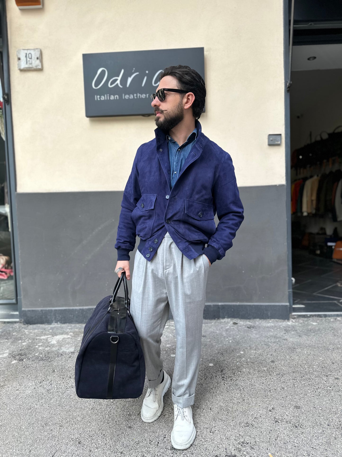 “Brera” in capretto scamosciato Velour Blu