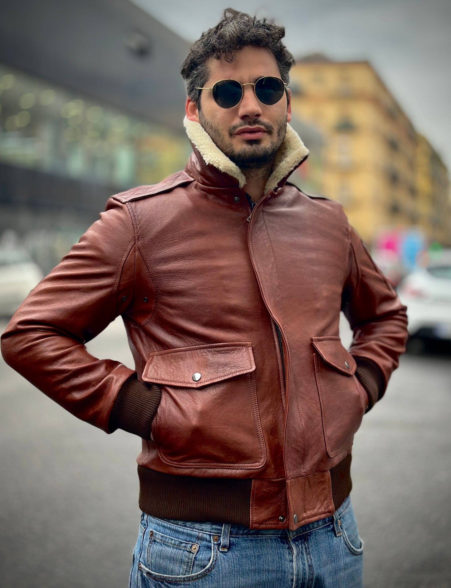 “Falconer” Chestnut vegetable leather sheepskin collar