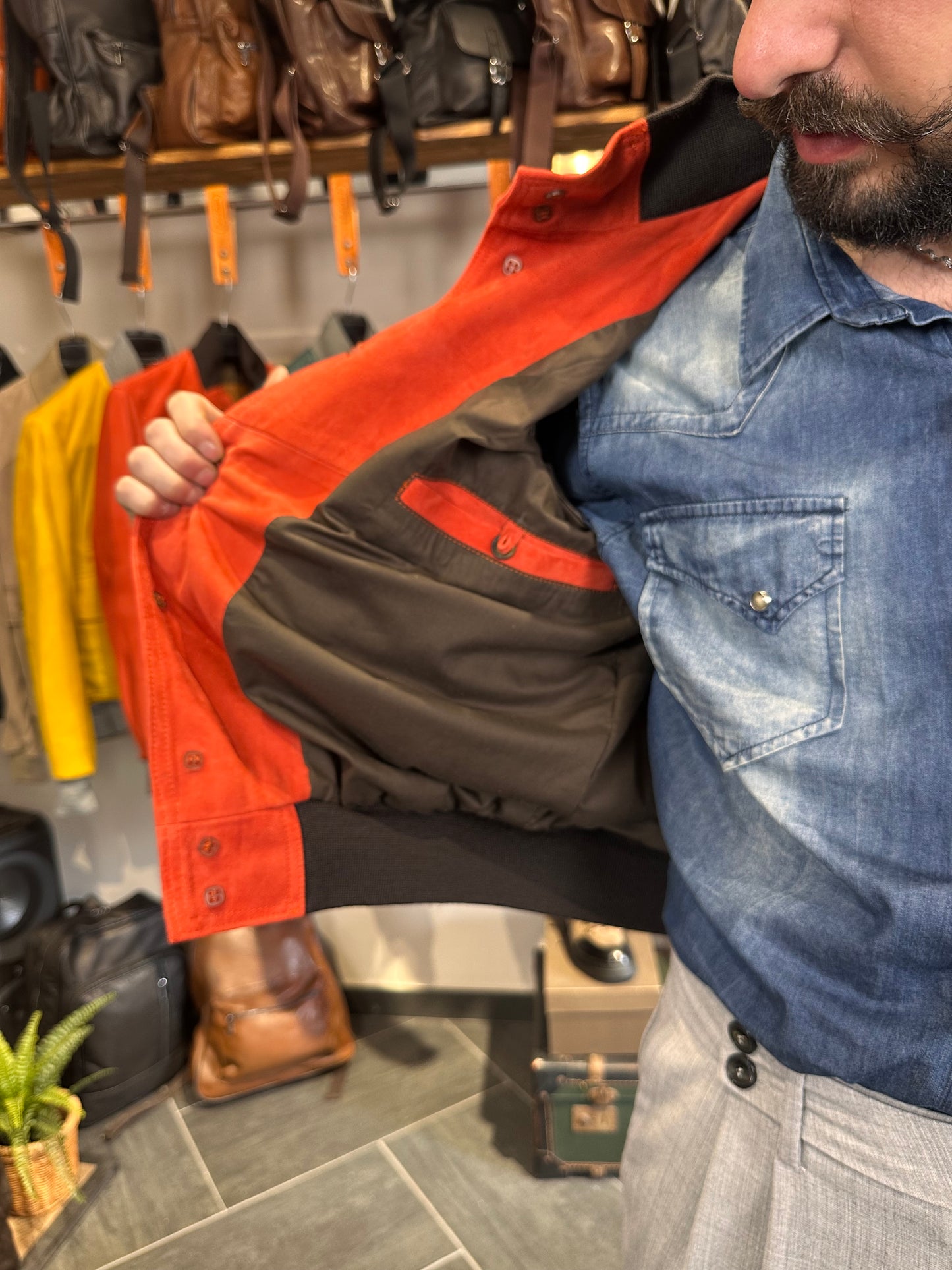“Brera” in capretto scamosciato Velour Aragosta