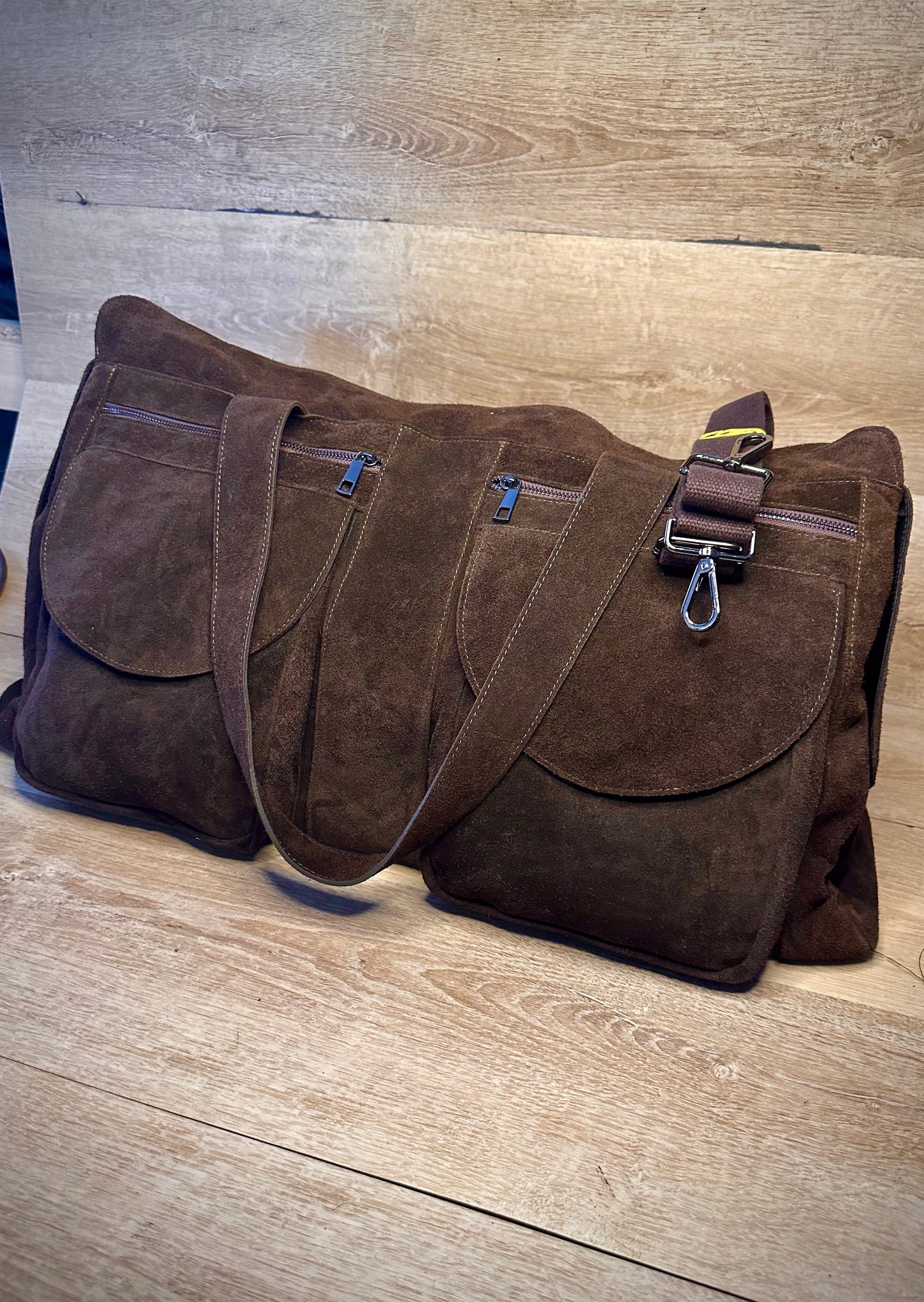 Sac 5 poches « Prestige » en cuir de veau velours