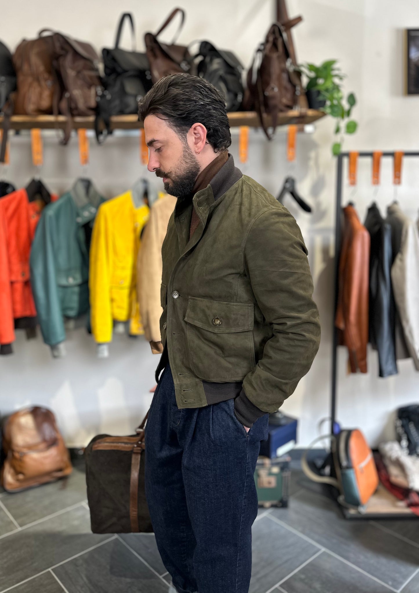 “Brera” in capretto scamosciato Velour verde militare