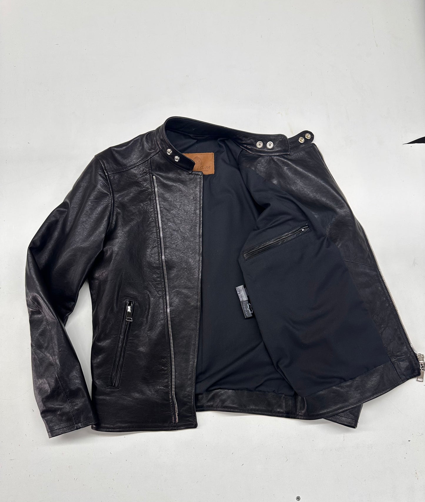 "Biker Rivetti" in pelle di agnello in pieno fiore waxy