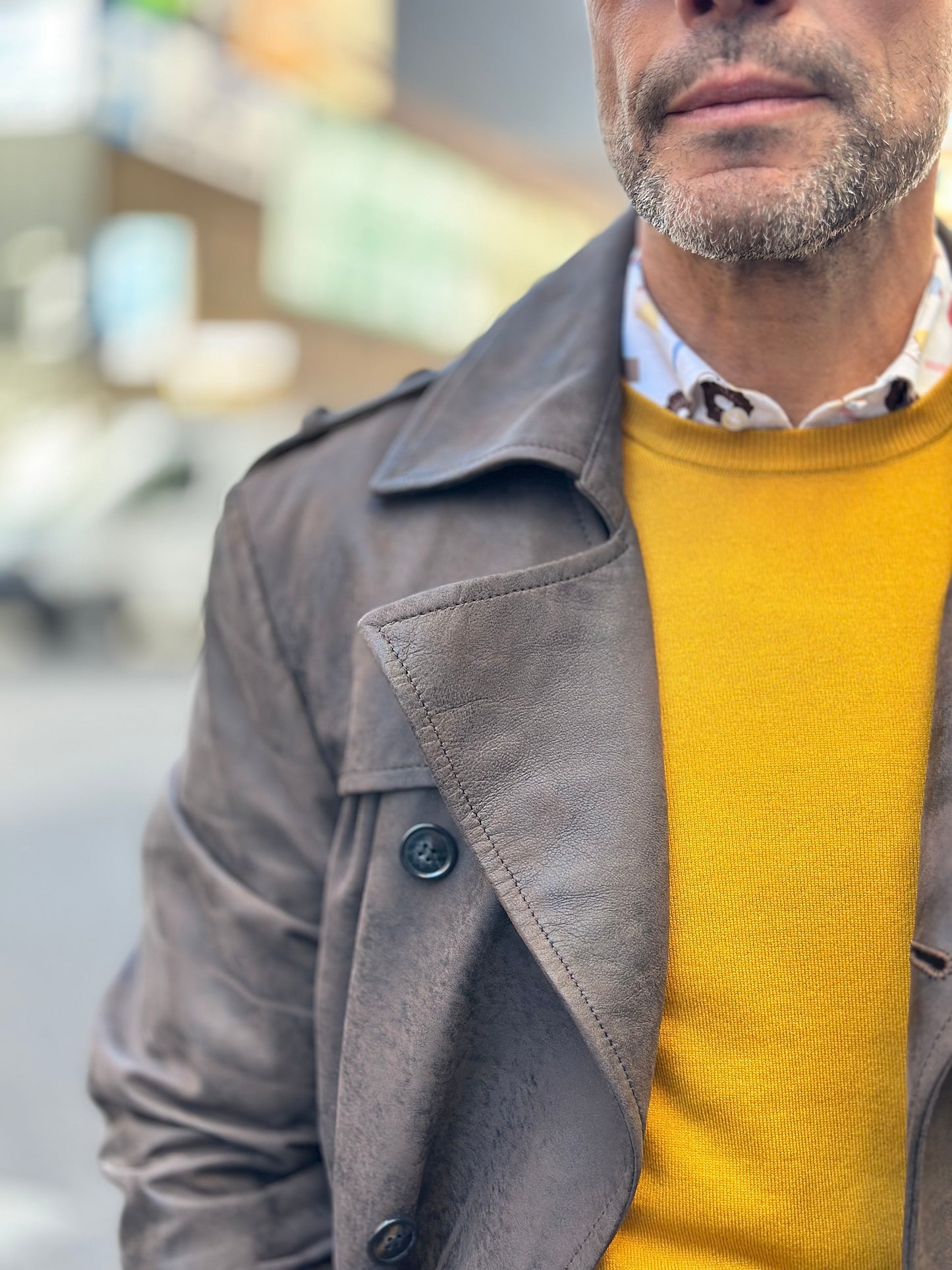 “Heritage Trench” in brushed leather